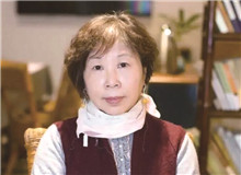 【王旭烽】
曾镇南丨《茶烟血痕写春秋——略论<茶人三部曲>》;
魏丽敏丨《茶要慢慢品——重读<茶人三部曲>》。