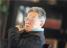 【王 蒙】
温奉桥丨《王蒙:共和国文学之子
》;
谢尚发丨《1980年代初王蒙和他的四篇小说》。