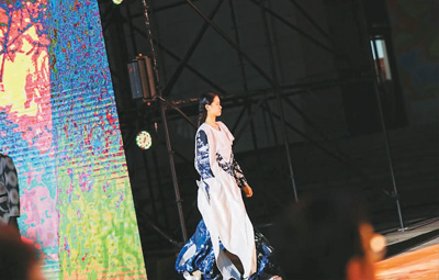 �й�����ѧԺ��ҵ����Ļʽ�ֳ�