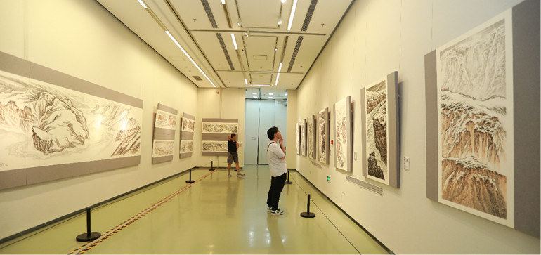 ���������������ѧ��ɽˮ��չ��չ���ֳ�