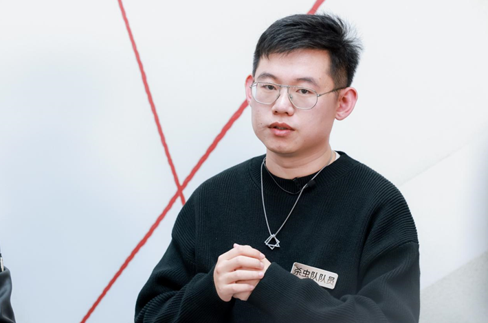 ����С˵ǩԼ���ң���ʮ�����ɡ�����ɱ��Ӷ�Ա