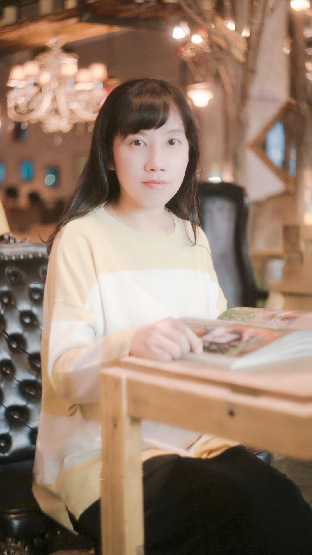 ��Ƽ �����ˣ�������ѧ���ҡ�2000�꿼����ɽ��ѧ����ϵ��ͬ���ԡ���̴�������һ�컨�ꡰ�����Ρ�ȫ������С˵���Ĵ�����һ�����˺���̳���ಿ��Ʒ��2018�꡶δ���ա��񡰱�����ѧ2017������ѧ���ŮƵ����ס�