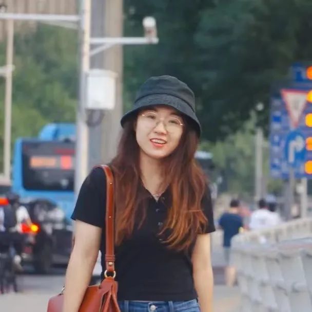 ����ʵ����˲�Ʊ������ѧ�����о����ɲ�����ҵ�ڱ���ʦ����ѧ��ѧԺ�����ٴ�ѧ�Ƚ���ѧ����ѧ����רҵ��������Ϸ�з���ҵ����������ۡ����鼰�ؿ����ʦ��������Ϸ��ҡ�Ŀǰ�о�����Ϊ������ѧ��ҵ��������ѧ����Ϸ�Ļ��ȡ�