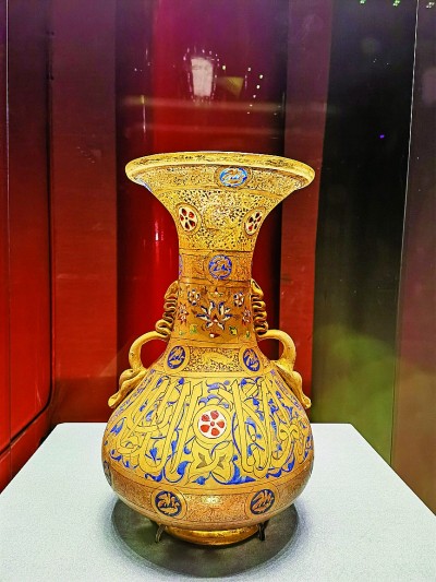 Ԫ��ʱ�ڵĲ����ʻ����˫��ƿ������ʷ֮�������й������ǹŴ���������չ��չƷ�� ��������������/����ͼƬ