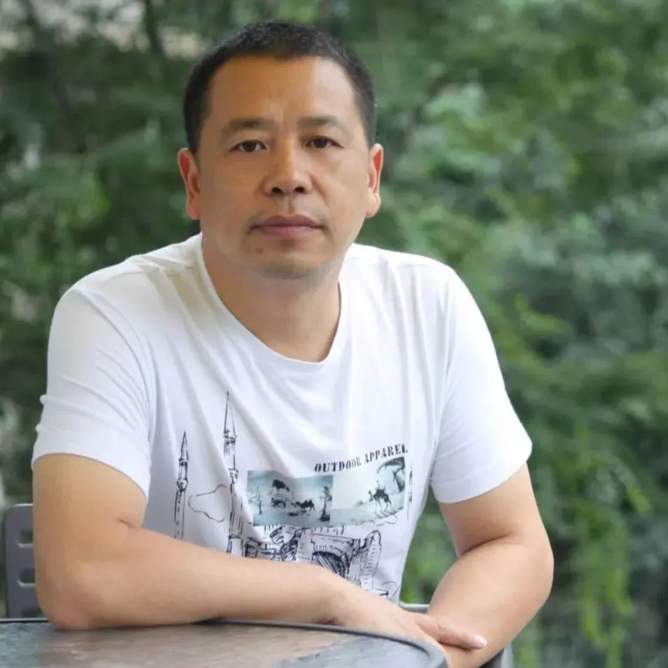 ¬һƼ  ��˲�Ʊƽ̨��¼��ڻ�Ա�����γɶ��������մ����Ҹ����Σ�2016�����ۣ���Ϊ�ɶ���ѧԺǩԼ���ҡ����г�ƪС˵����ɽ�����������������ҵľ������ˡ���С˵�������׶���衷�������塷�����׵Ļ�ԭ���������¹�Ŀ����������𡷡�����֮�ء�����ƪ��ʵ��ѧ����ǧ��Ů����ɽ�������찢�����ʼ��������ݼ�֮�顷����Ʒ��ʮ�ಿ�����������������һ���̡�������ž����ս����Ĵ���ѧ�������Ϻ���ѧ�����Ƚ����ѡ�ջ���ѧ��ܽ����ѧ˫���