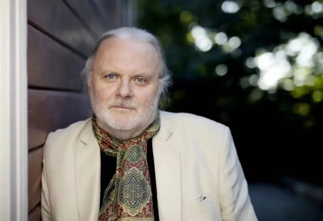 约恩·福瑟(Jon FOSSE)(挪威籍剧作家、作家、诗人、诺贝尔文学奖得主)