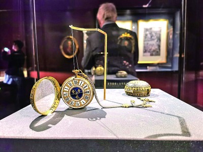 ͭ�ƽ�ǿ��������񻳱� �������� ������/����ͼƬ