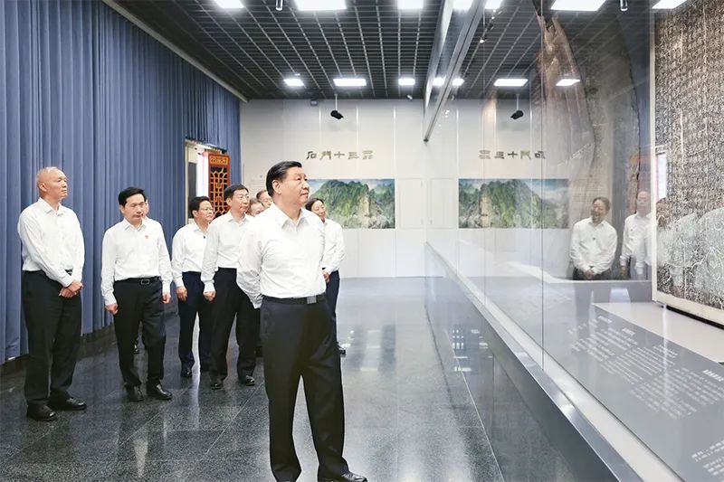 2023��7��29�գ��й���������ǡ�������ϯ�������ί��ϯϰ��ƽ���Ĵ������������;�У���������ʡ�����п��졣����ϰ��ƽ�ιۺ����в�����й���ʷ����չ�¡� �»������ ����/��