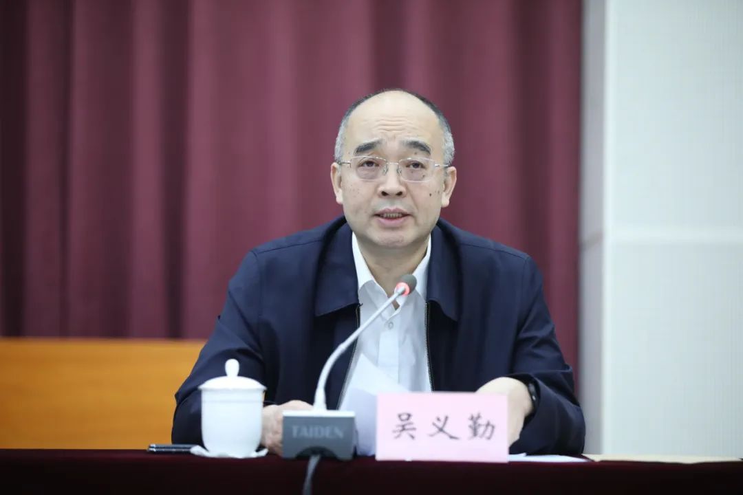 �����ڽ���