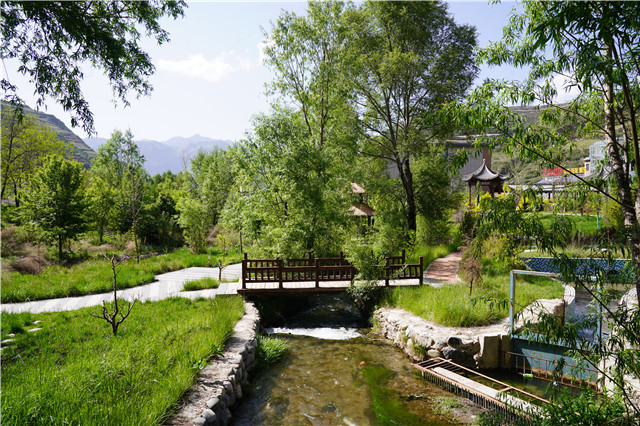 ��ɽ��ˮ��ұ����С��