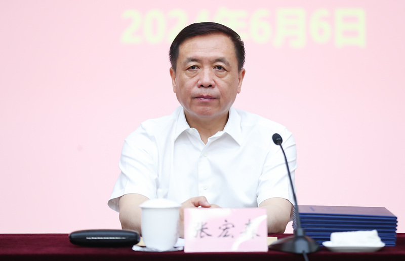 张宏森出席结业典礼