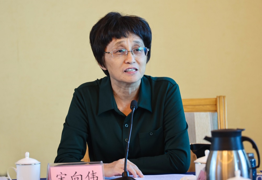 宋向伟主持会议