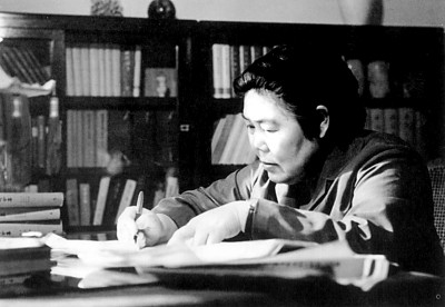 ��ĭ��1914��1995�꣩ ͼƬѡ��ͬ�ĳ��������ġ���ĭ�������ͼ�ġ�