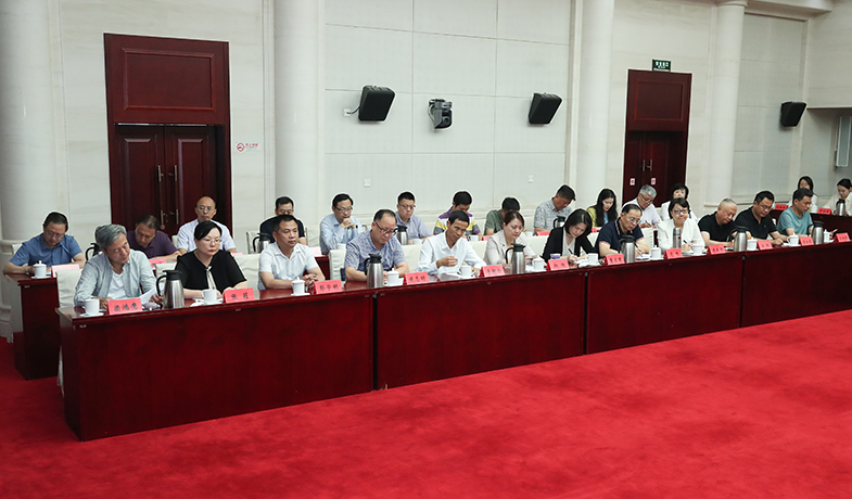 第十三届全国少数民族文学创作骏马奖评委