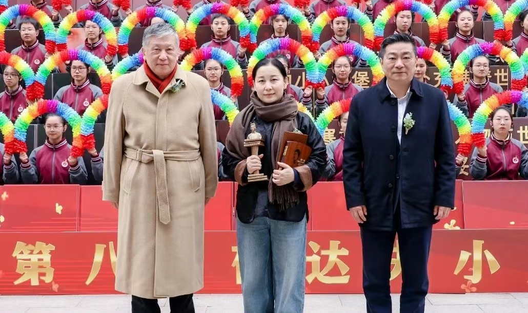 �ƺ��塢���¶Ϊ��ƪС˵�׽������ҽ���˳�佱