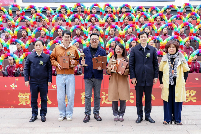 Ҷͮ��Ԭ����л����Ϊ��ƪС˵�������Ұ佱