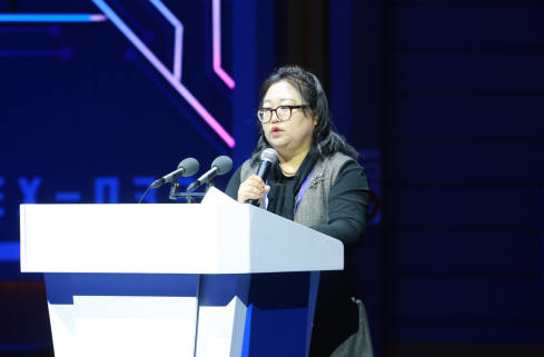 ����Ӣ�㱨���ع���