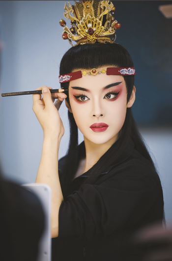 �������ײ�ԭ����Ϸ���ҵĴ��԰����̨�ա�