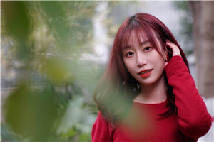 ͯ��������Ʒ����ҹ����ҡ����ߣ�ŵ��         �񽱸��Է�˲�Ʊ��˵���ڽ�����Ȼ���д������һ�������׵����飬������������˵��Ψһ��ѡ��ҵĶ�ͯ��ѧд��������Ϊ�˺��ӣ�Ҳ��Ϊ�˶�ʱ���Լ���������Ҫ˵�ܶ໰�ģ�����Ĭ�ĺ���ѡ������졭��